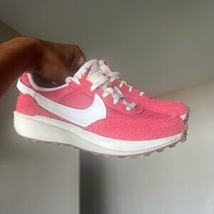 Women’s Nike Waffle Debut in Pink.